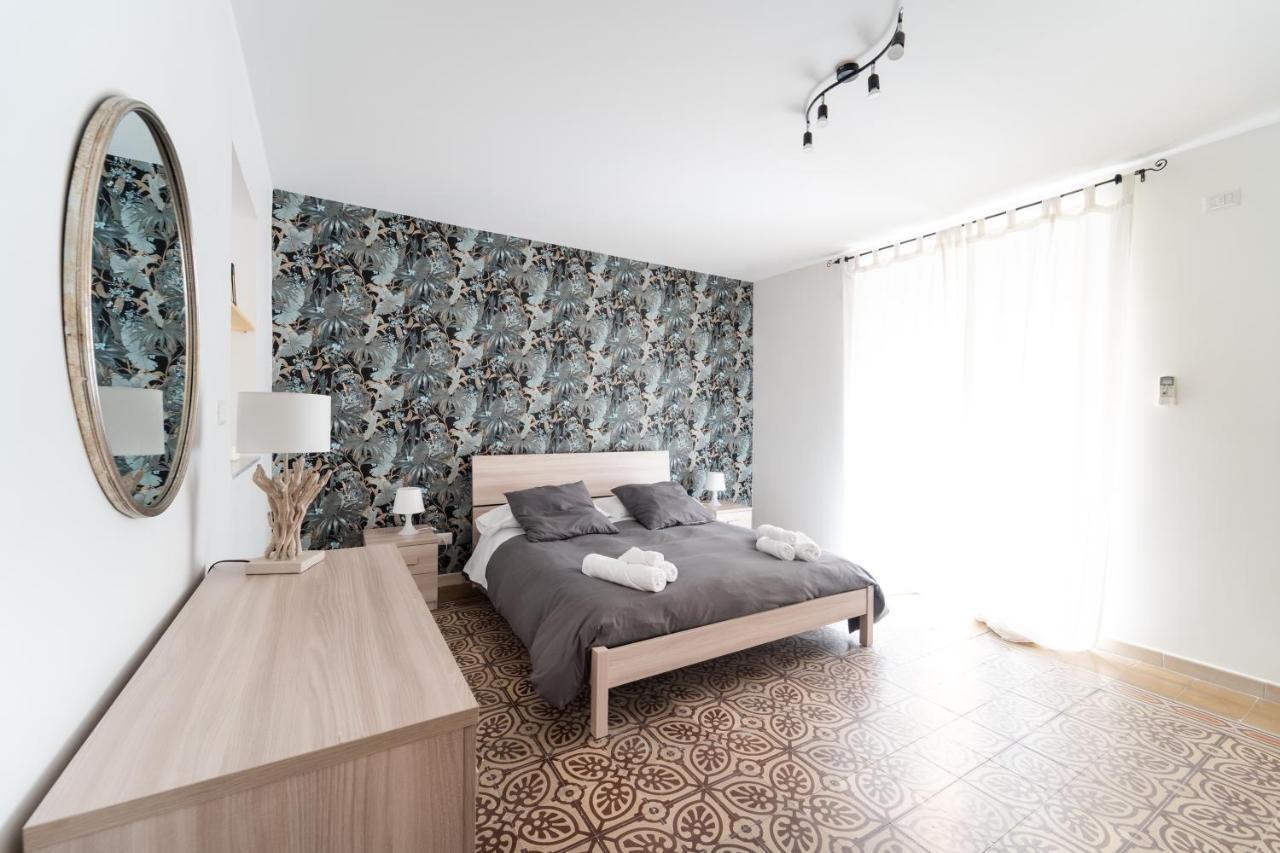 Historic Center Apartment - Catania Stays ภายนอก รูปภาพ